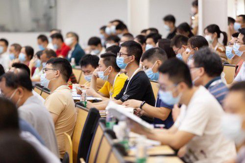 碰撞智造思維，直擊2022富士康SIP汽車電子技術交流大會 技術服務新范式